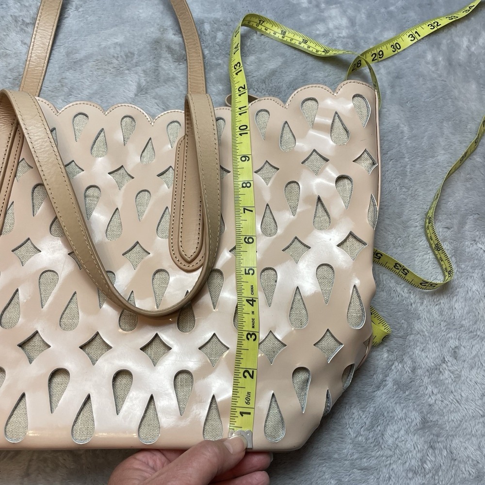 Sondra Roberts Patent Leather Laser Cut Tote Bag Champagne Scalloped 11x13x6 - Picture 9 of 16